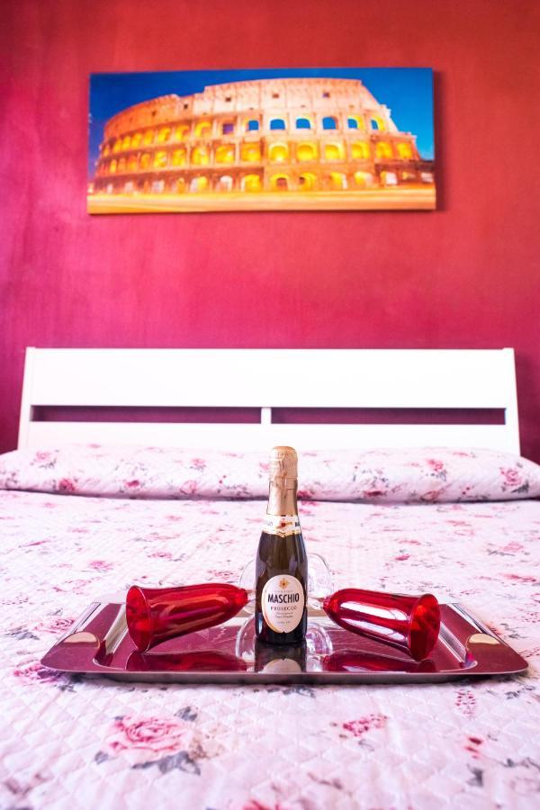 Bed and Breakfast Italo House Opera Esterno foto