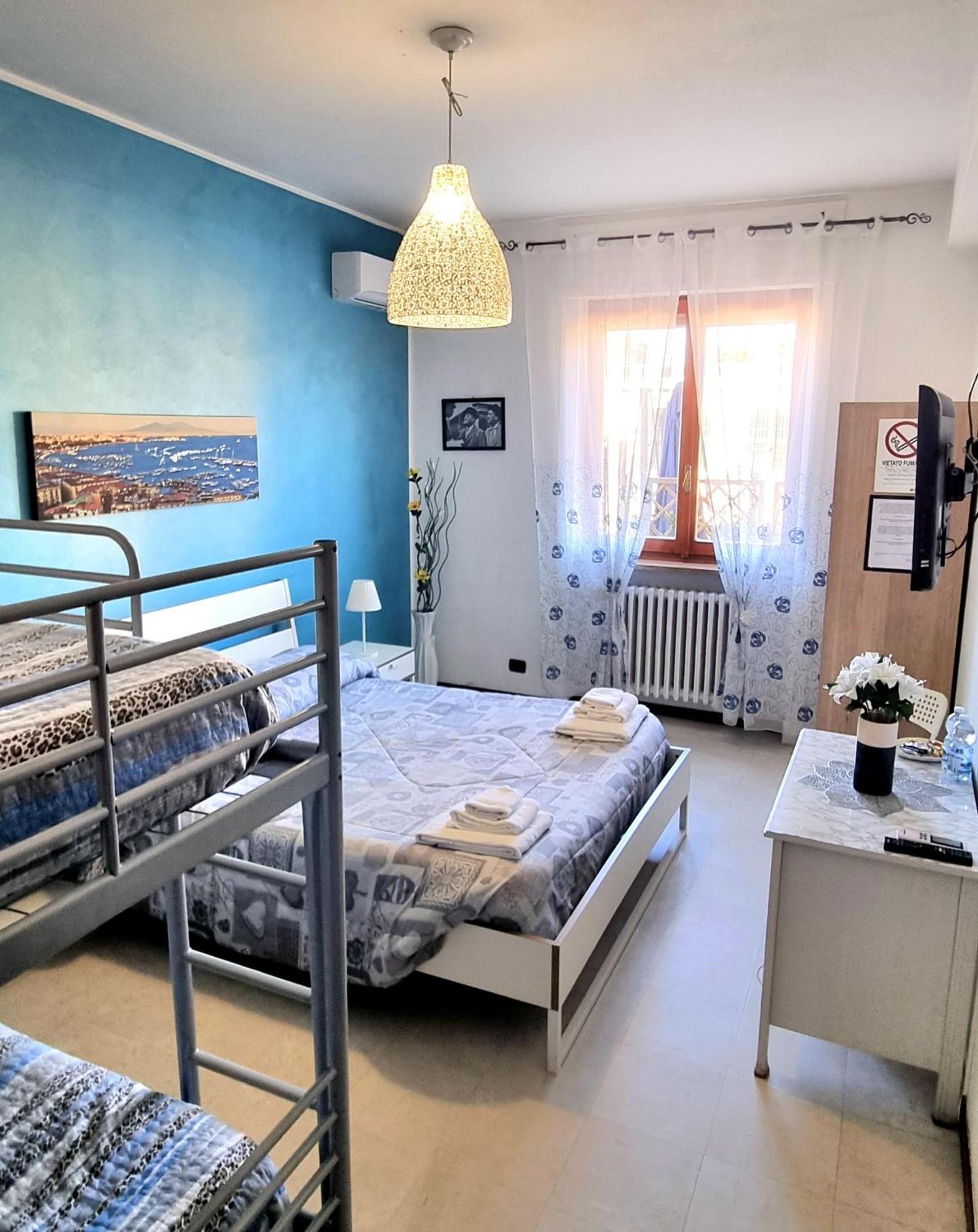 Bed and Breakfast Italo House Opera Camera foto