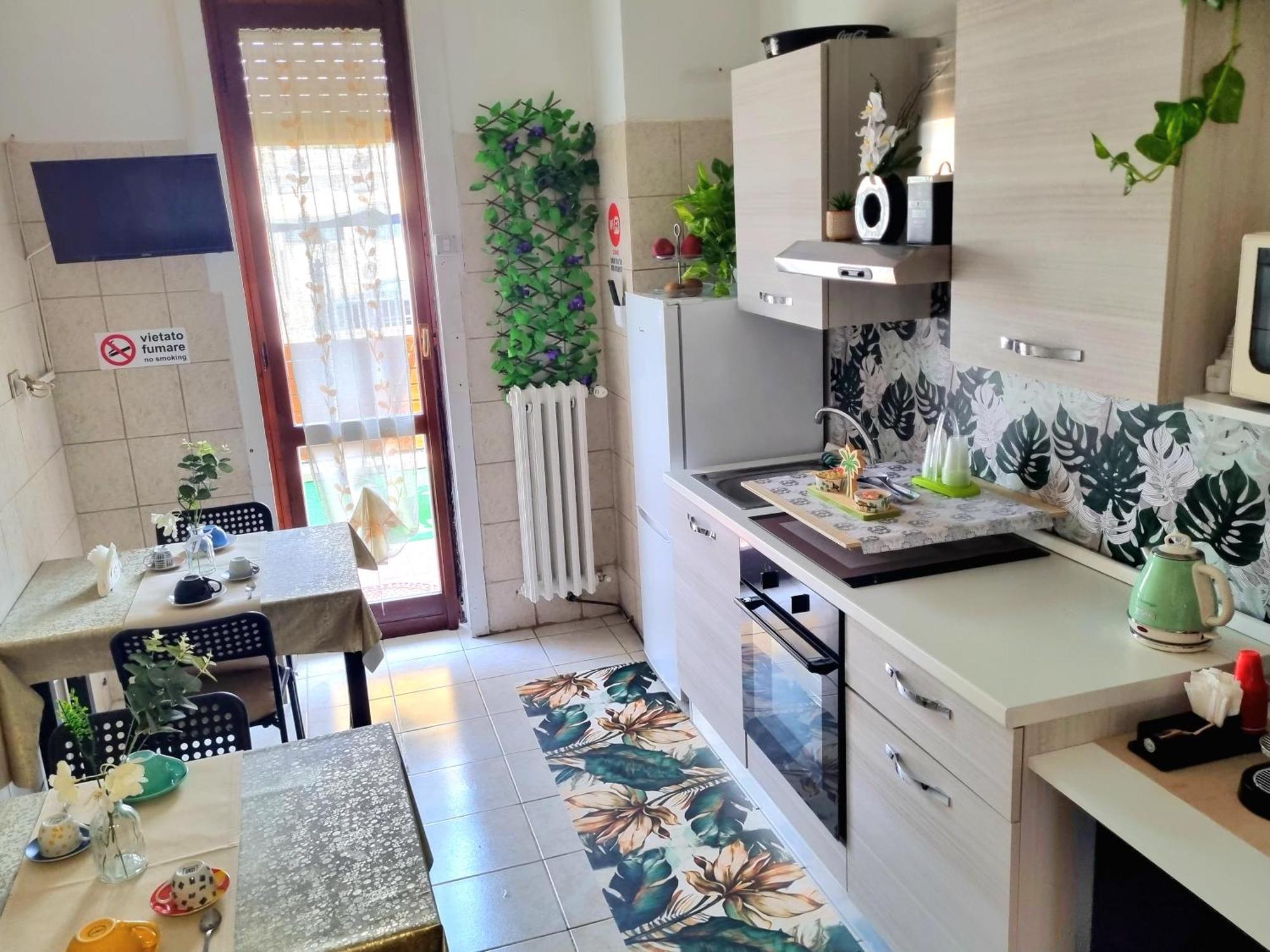 Bed and Breakfast Italo House Opera Esterno foto